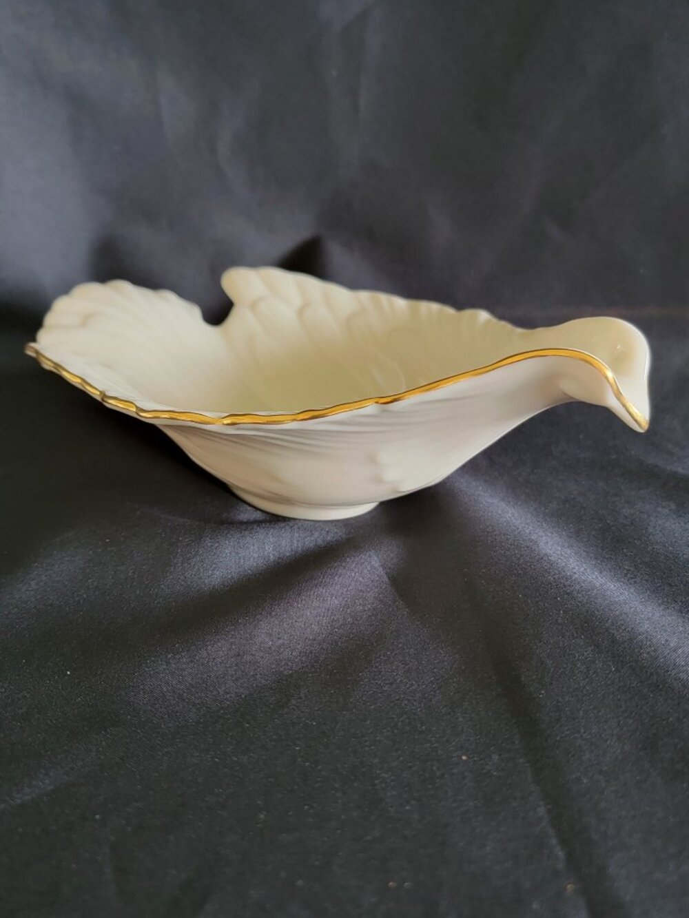 VTG Lenox Dove Candy Nut Dish Bowl with Gold Trim Elegant